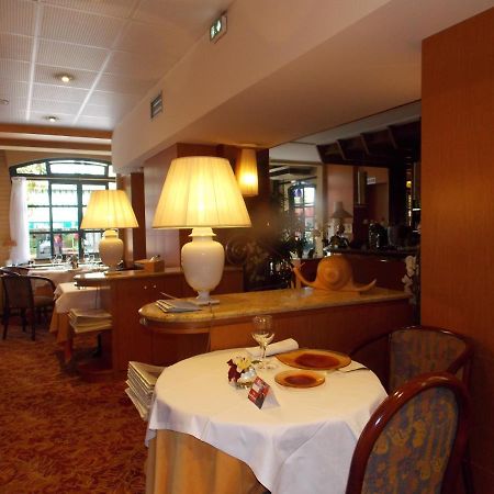 Hotel Chambord Vichy Luaran gambar