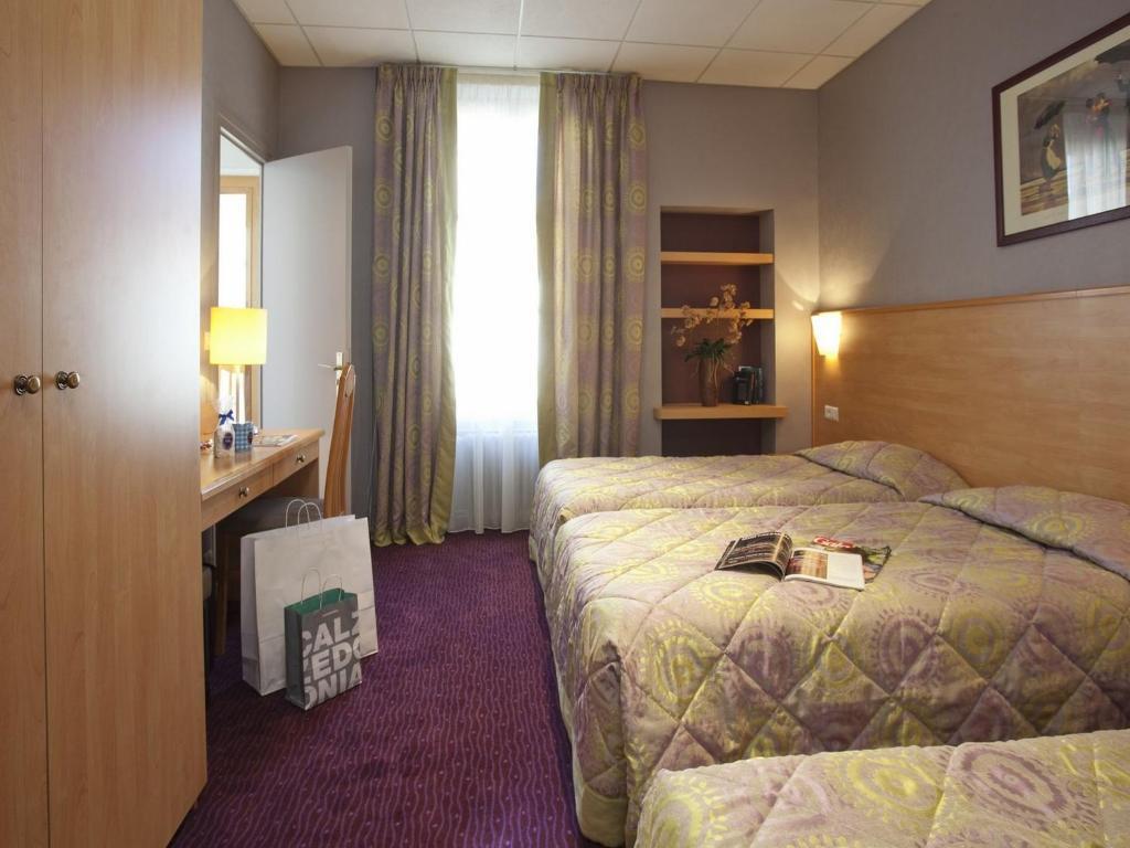 Hotel Chambord Vichy Bilik gambar